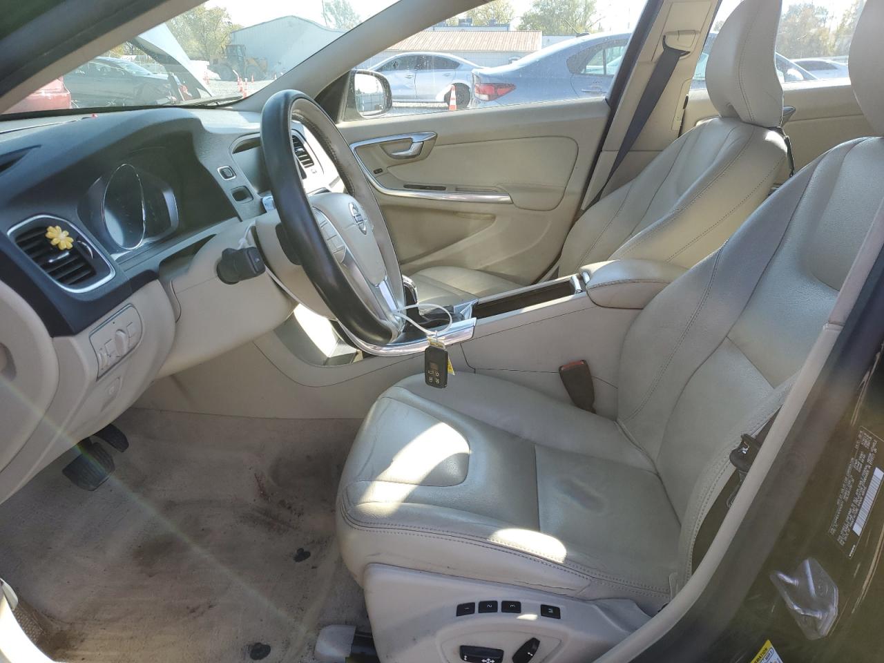 2016 Volvo V60 T5 Premier VIN: YV140MEK1G1292811 Lot: 90523015