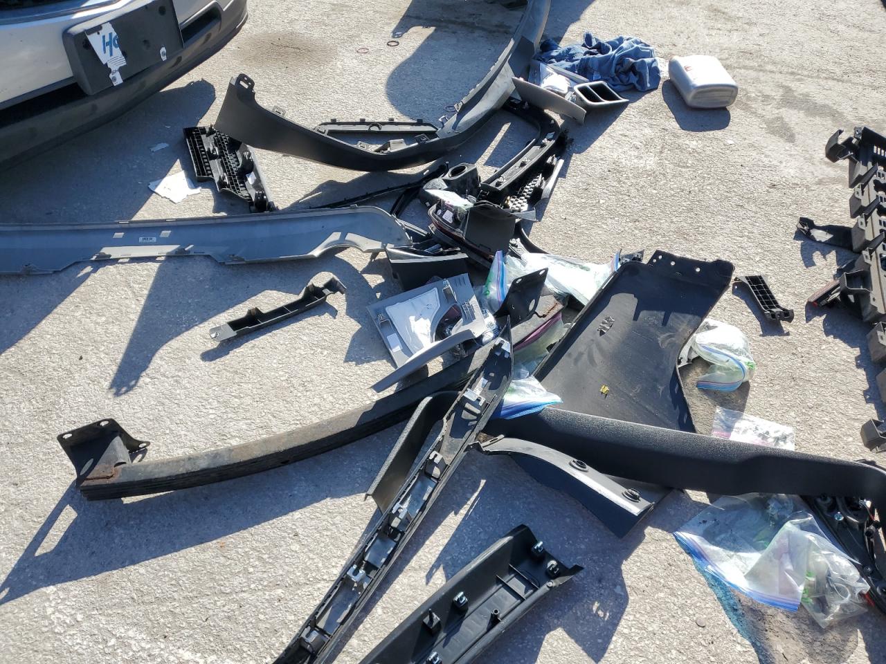 2017 GMC Acadia Slt-1 VIN: 1GKKNMLS2HZ184836 Lot: 92989355