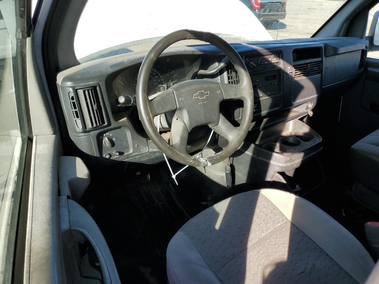 2003 Chevrolet Express G2500 VIN: 1GCGG25U231161935 Lot: 90520125