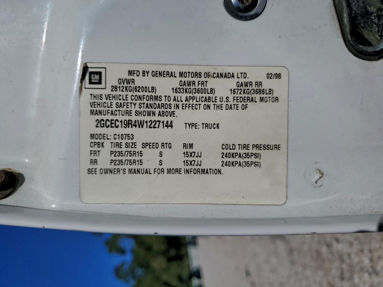 1998 Chevrolet Gmt-400 C1500 VIN: 2GCEC19R4W1227144 Lot: 94677525