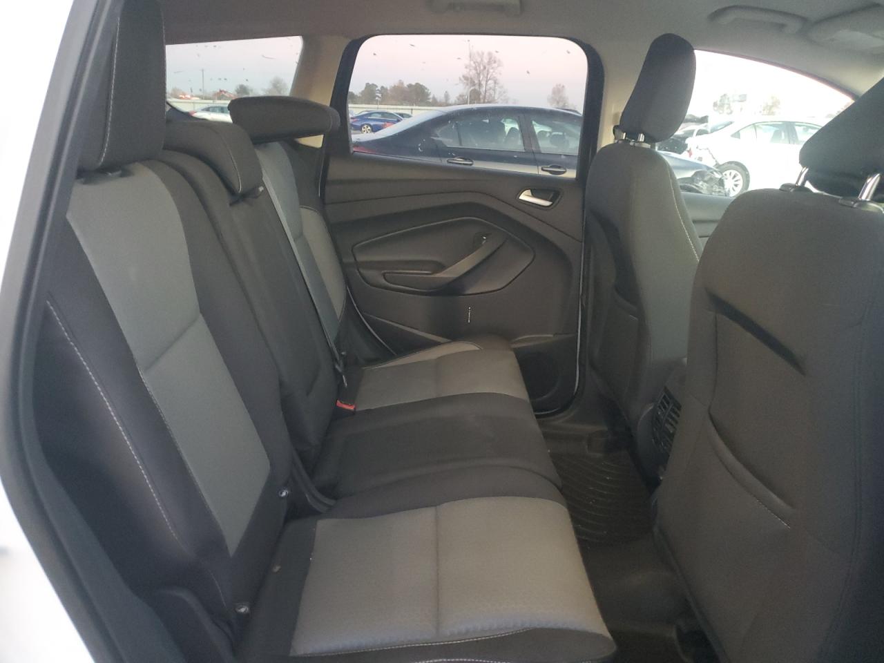 2018 Ford Escape Se VIN: 1FMCU0GD1JUA75922 Lot: 92697505