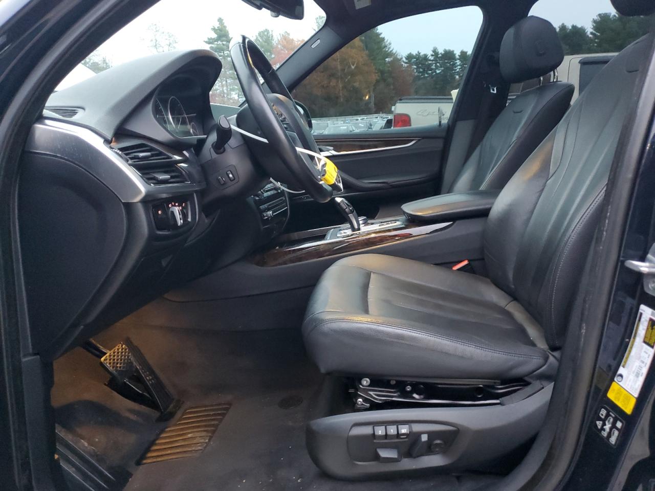 Фото: 5UXKR0C36H0V73628