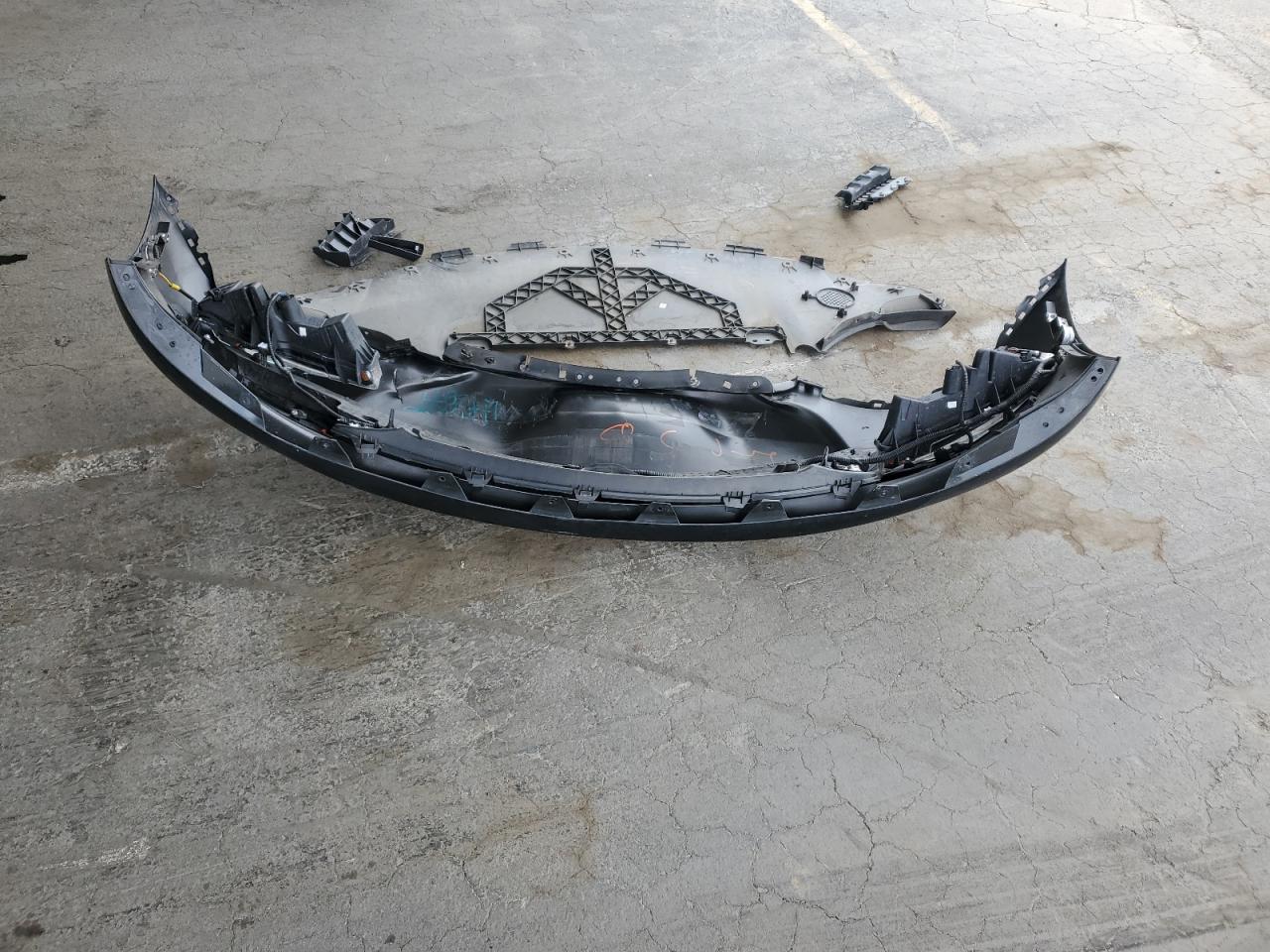 2018 Tesla Model 3 VIN: 5YJ3E1EA9JF172228 Lot: 92253025