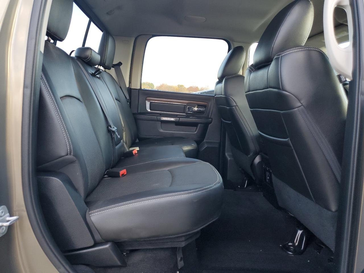 2015 Ram 1500 Laramie VIN: 1C6RR7VM6FS607140 Lot: 92692785