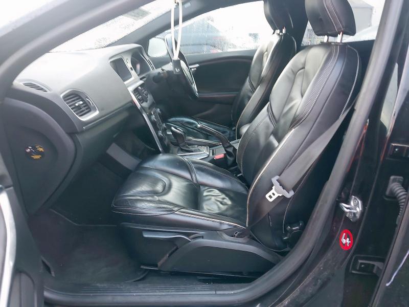 2017 VOLVO V40 D4 [190] R DESIGN PRO 5DR GEARTRONIC