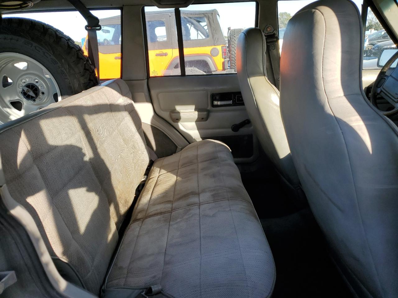 1996 Jeep Cherokee Sport VIN: 1J4FT68S0TL219502 Lot: 92505625