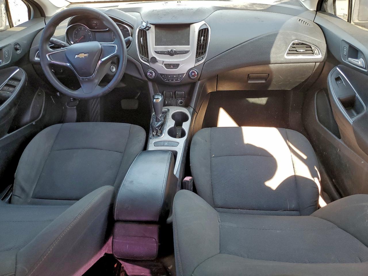 2018 Chevrolet Cruze Ls VIN: 1G1BC5SM0J714240 Lot: 94807725