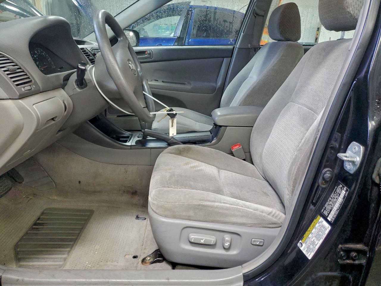 2004 Toyota Camry Le VIN: 4T1BE32K24U367907 Lot: 94315425