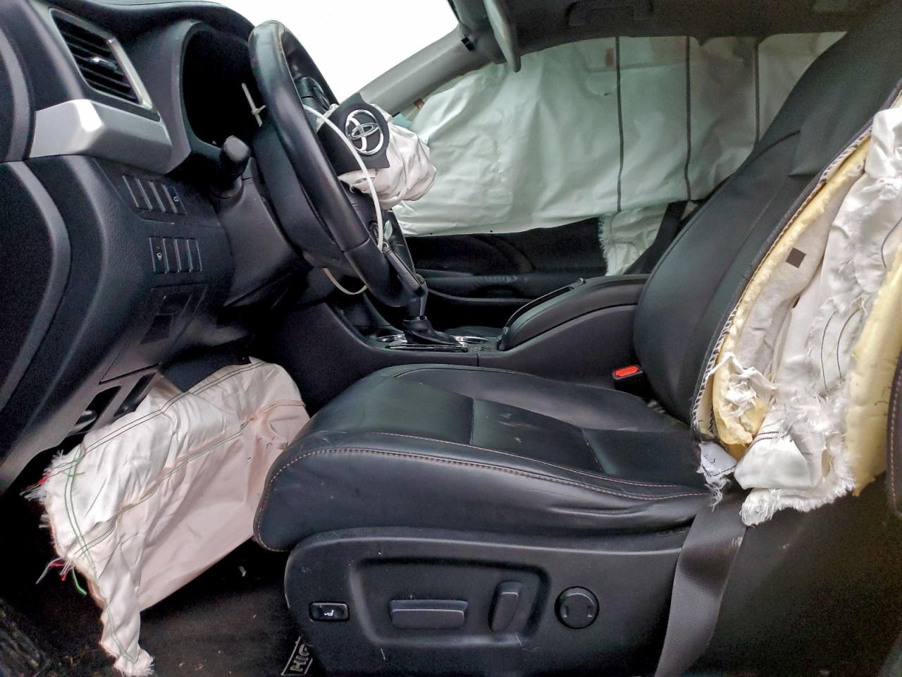 2015 Toyota Highlander Xle VIN: 5TDJKRFH0FS146470 Lot: 94264255