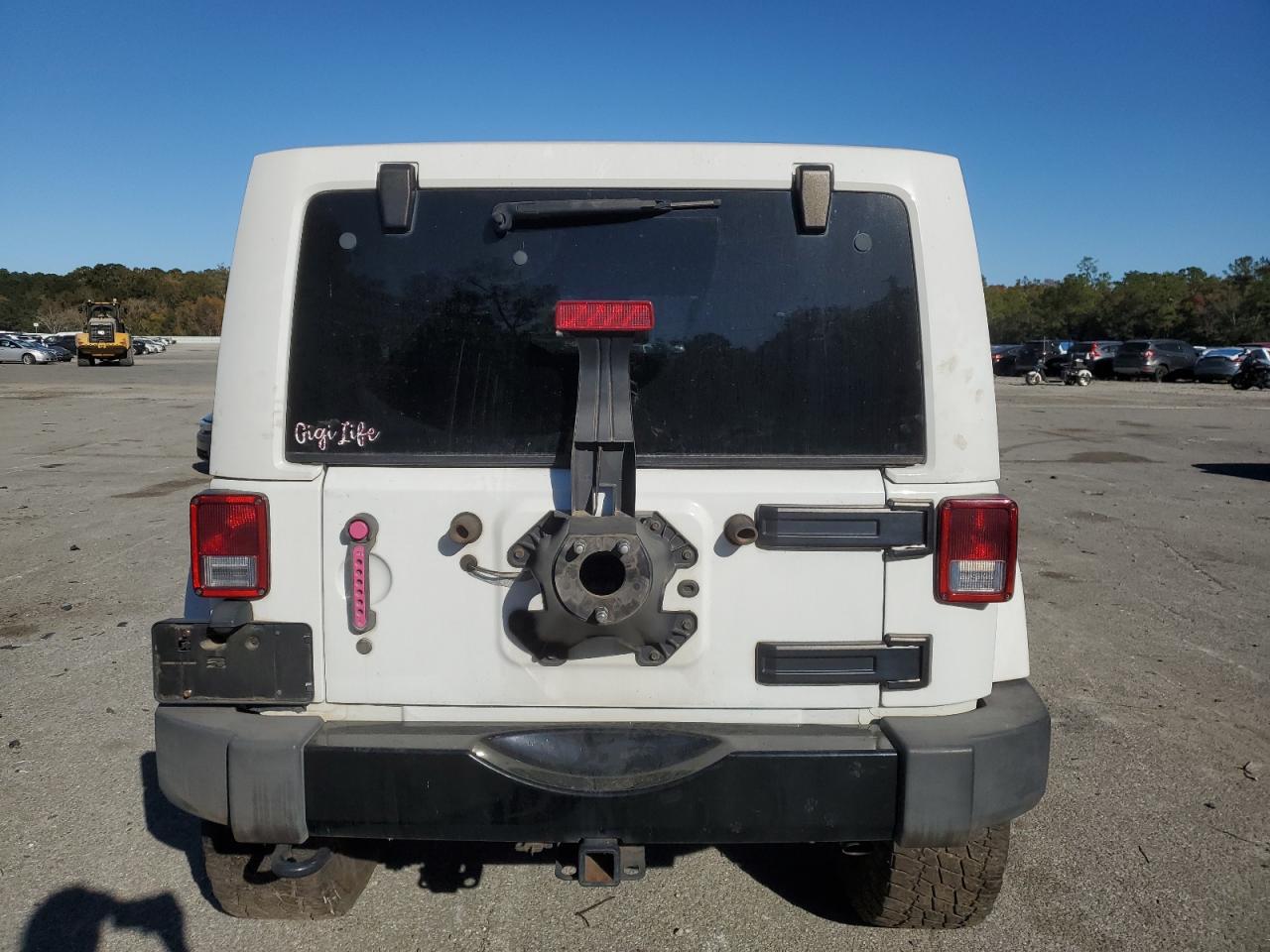 2014 Jeep Wrangler Unlimited Sahara VIN: 1C4BJWEG8EL285986 Lot: 92915805