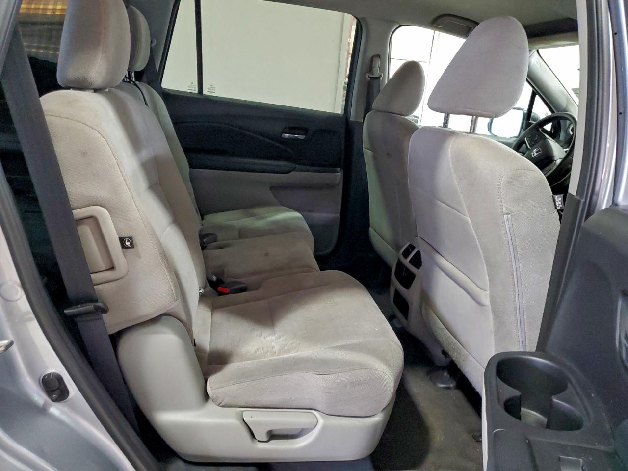 2019 Honda Pilot Lx VIN: 5FNYF6H17KB008425 Lot: 94531935