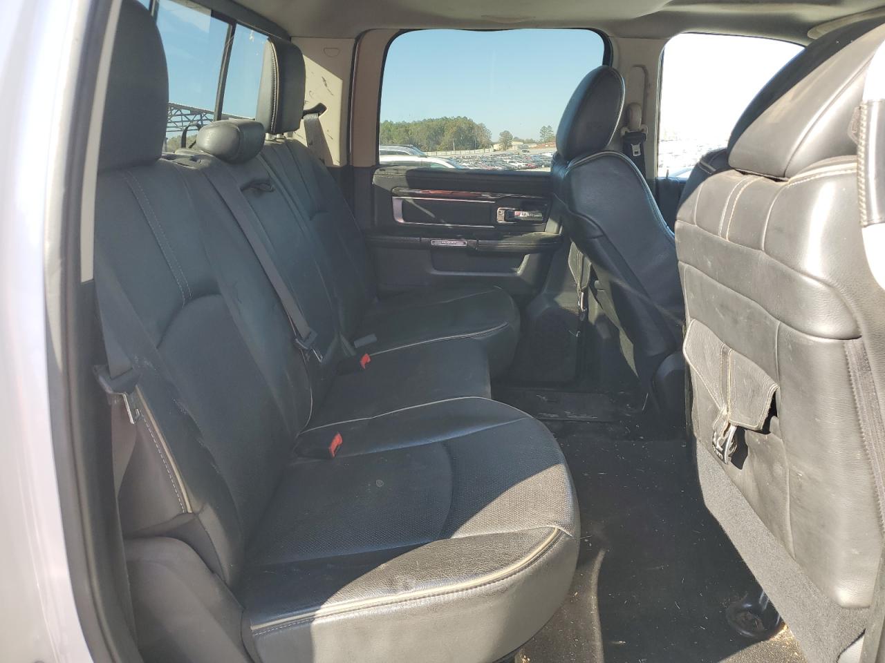 2015 Ram 2500 Longhorn VIN: 3C6TR5GT7FG588152 Lot: 93218195