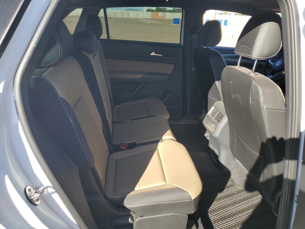 2023 Volkswagen Atlas Cross Sport Sel R-Line VIN: 1V2SE2CA3PC218905 Lot: 91314235