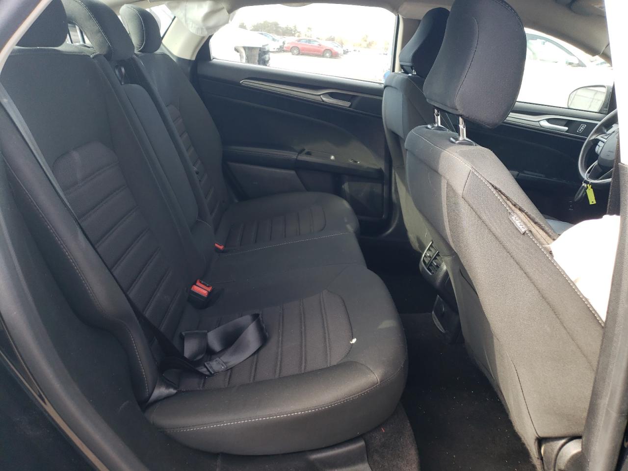 2020 Ford Fusion Se VIN: 3FA6P0LU9LR105277 Lot: 92605145