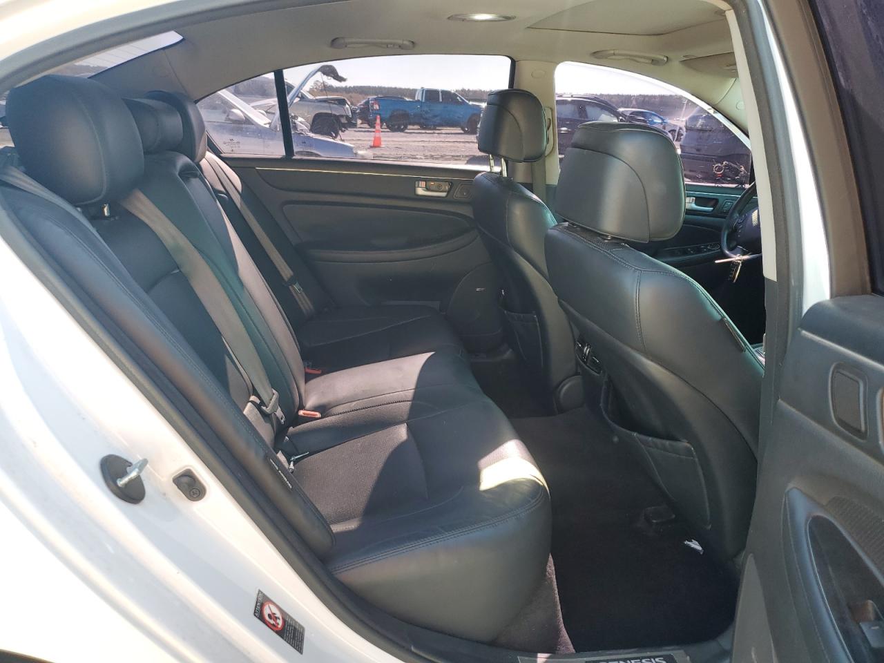 2014 Hyundai Genesis 5.0L VIN: KMHGC4DH1EU266118 Lot: 90686115