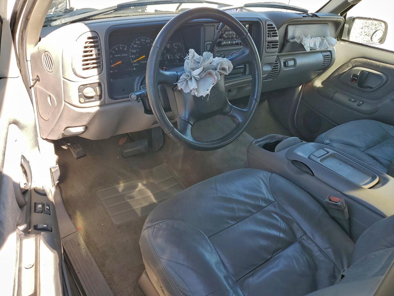 1998 Chevrolet Gmt-400 C1500 VIN: 2GCEC19R4W1227144 Lot: 94677525