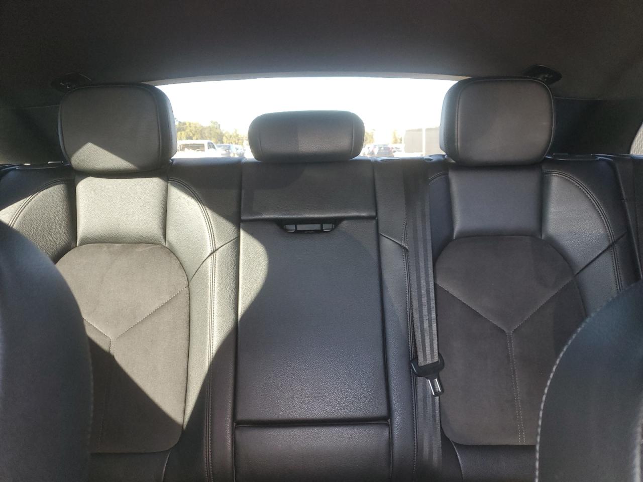 2017 Porsche Macan VIN: WP1AA2A56HLB06288 Lot: 92544275