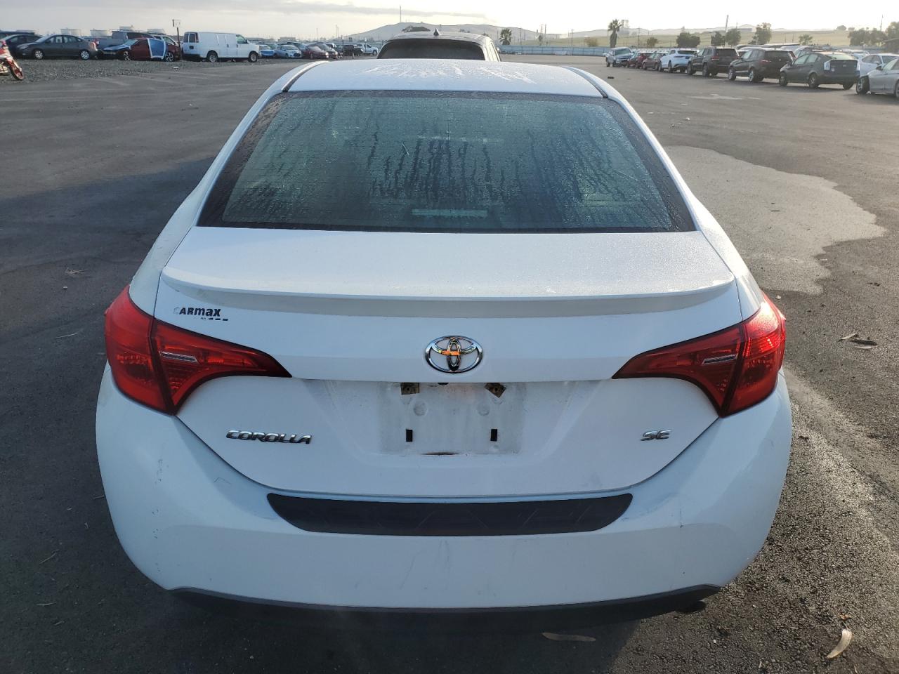 2018 Toyota Corolla L VIN: 2T1BURHE6JC029267 Lot: 92756605