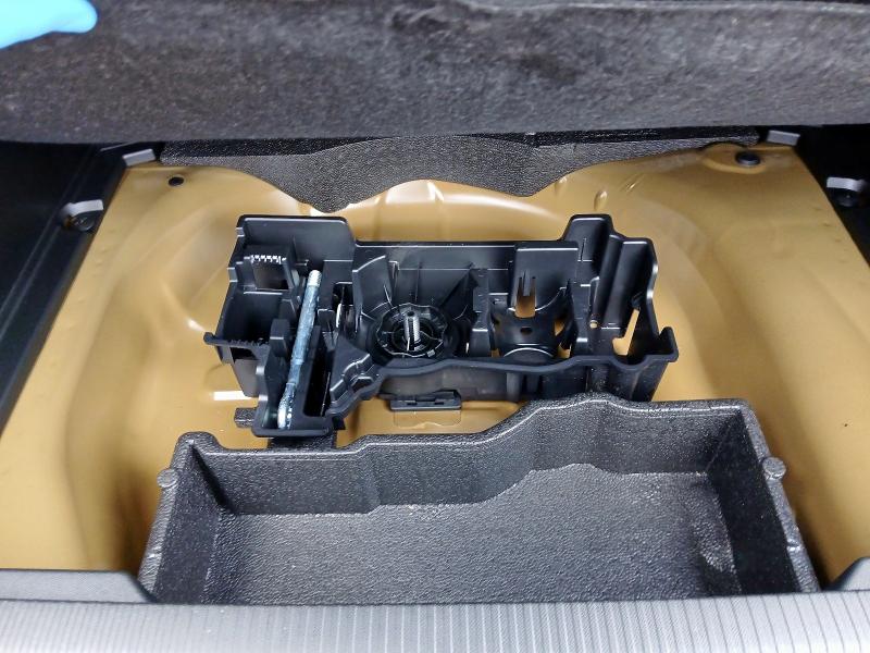 2025 PEUGEOT 2008 1.2 HYBRID 136 GT 5DR E-DSC6