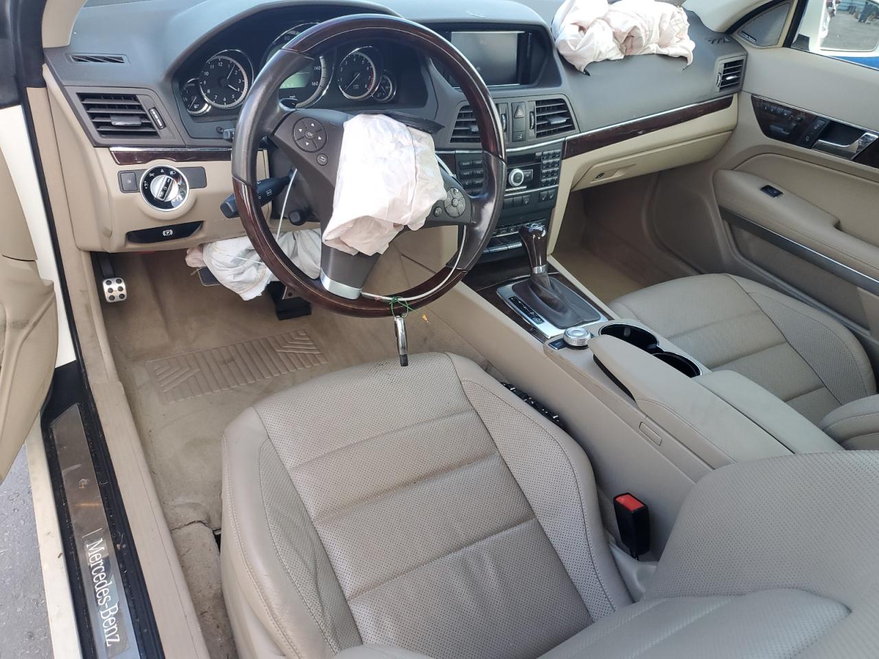 2011 Mercedes-Benz E 350 VIN: WDDKJ5GB9BF068765 Lot: 90859745
