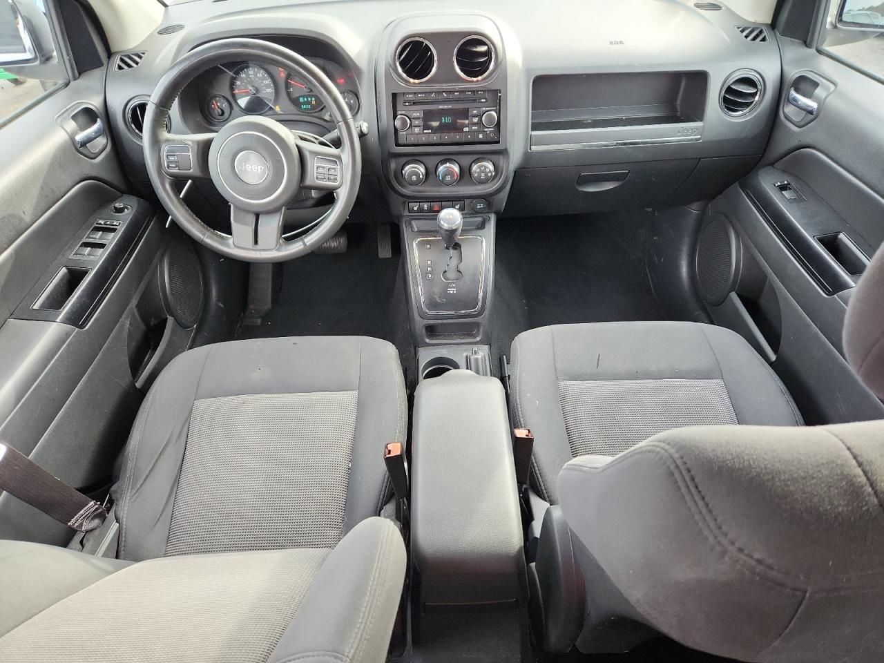 2011 Jeep Compass Sport VIN: 1J4NF1FB3BD210892 Lot: 92678725