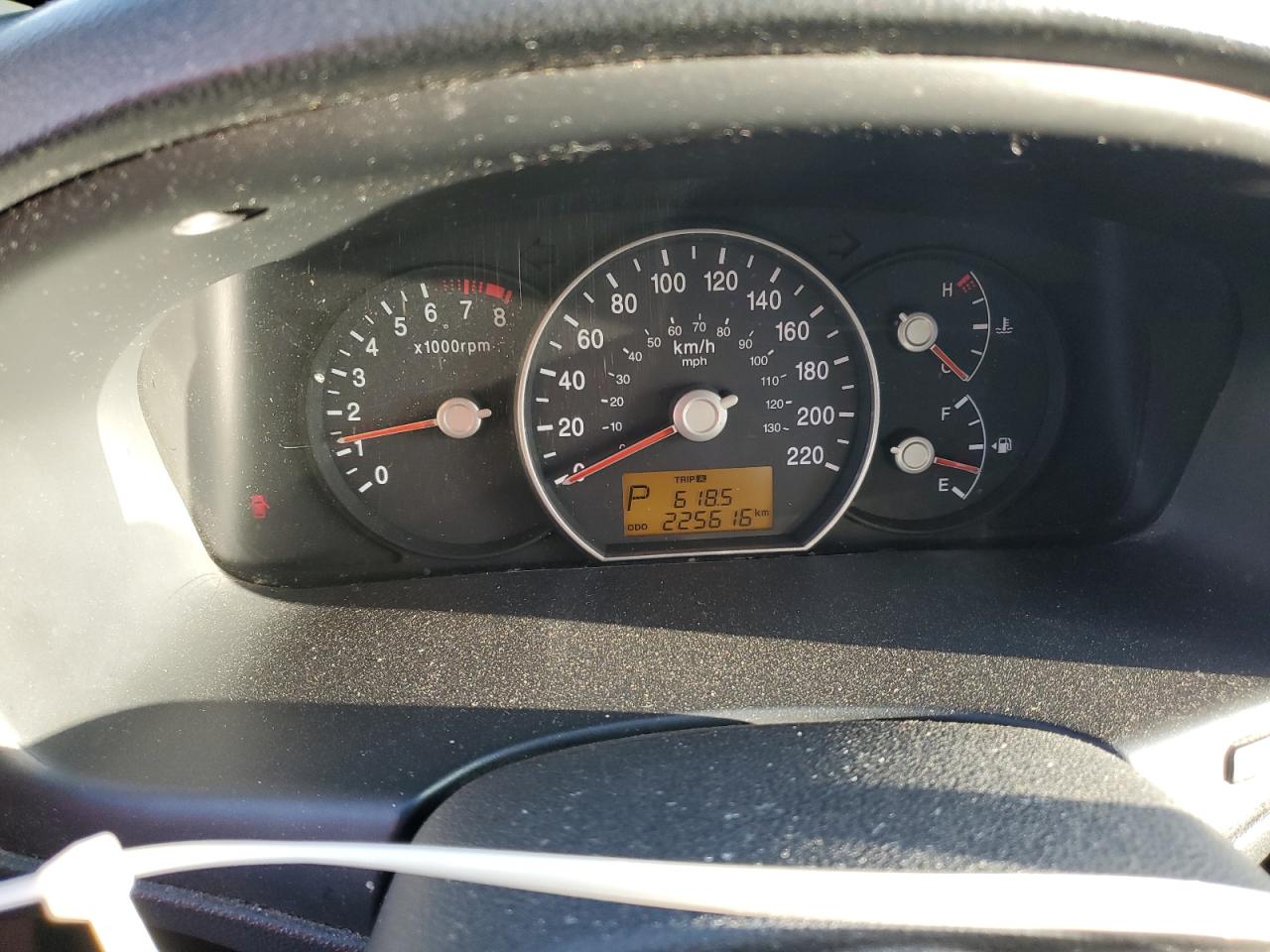 2009 Kia Rondo Base VIN: KNAFG528997267208 Lot: 92976015