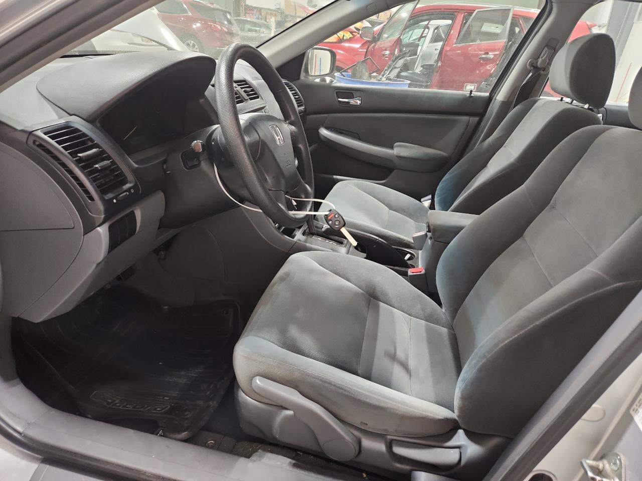 2006 Honda Accord Lx VIN: 1HGCM56486A129939 Lot: 92760695