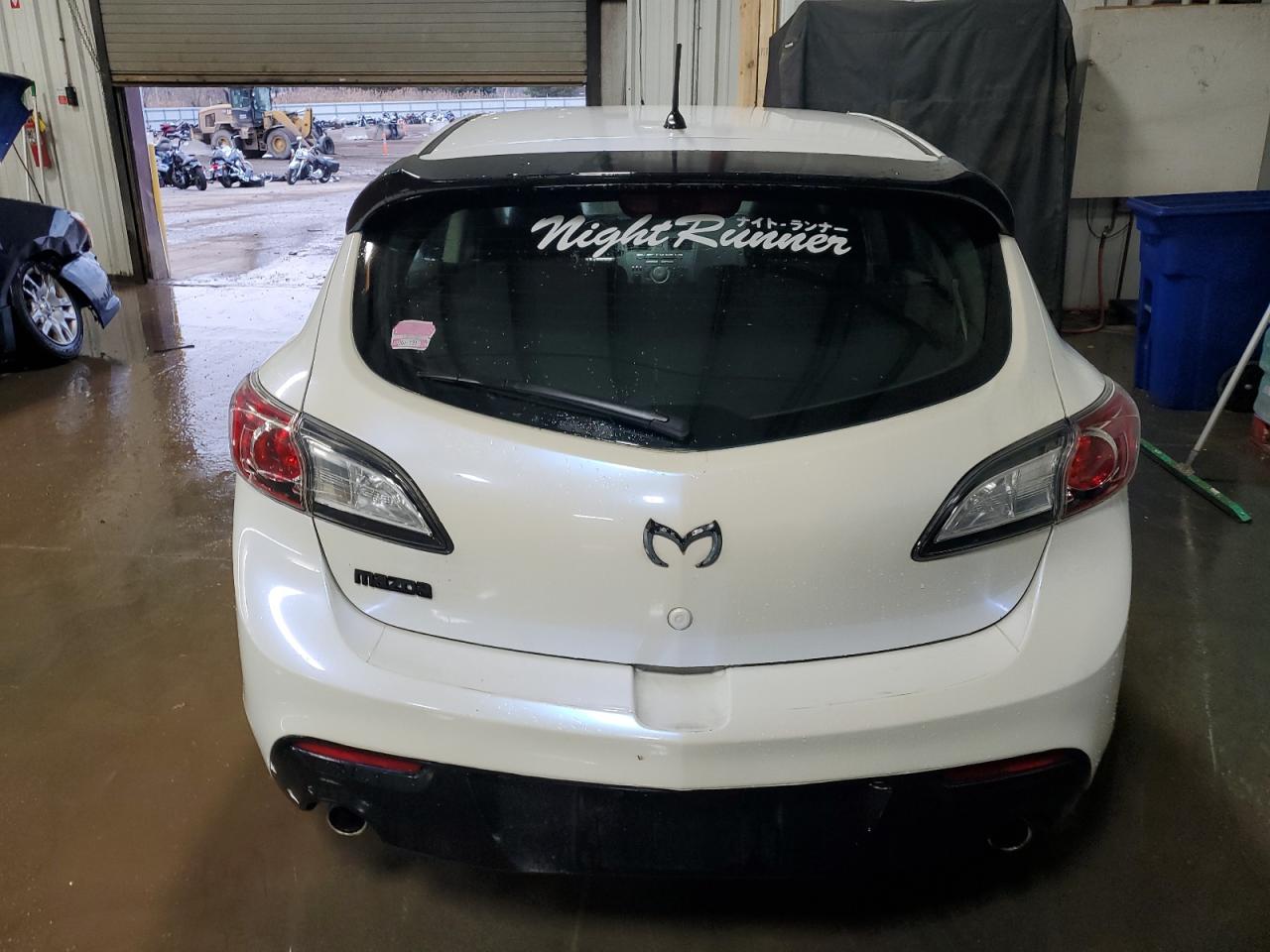 2011 Mazda 3 S VIN: JM1BL1K50B1377987 Lot: 93662375