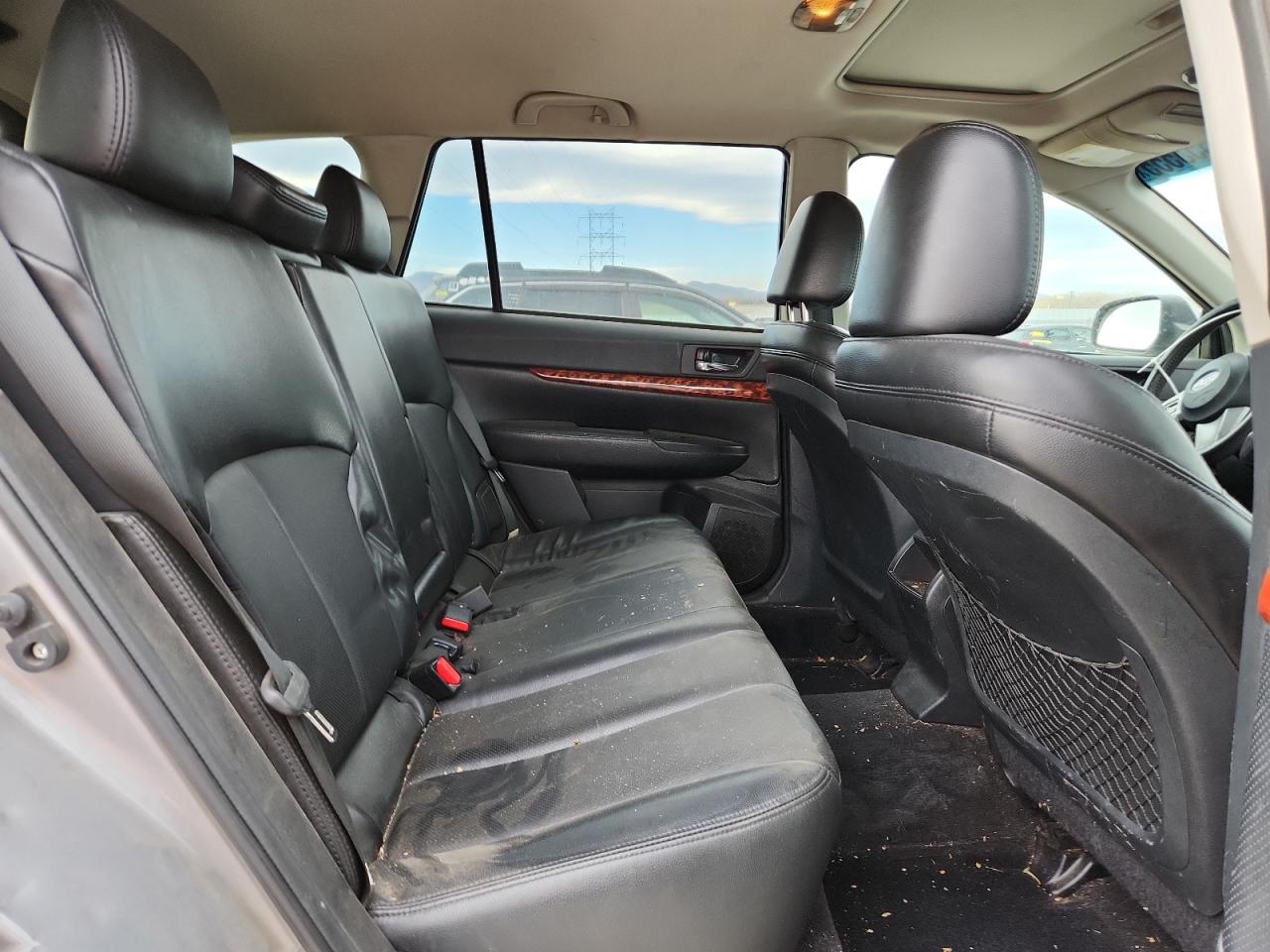 2010 Subaru Outback 2.5I Limited VIN: 4S4BRBKC9A3358632 Lot: 92353555