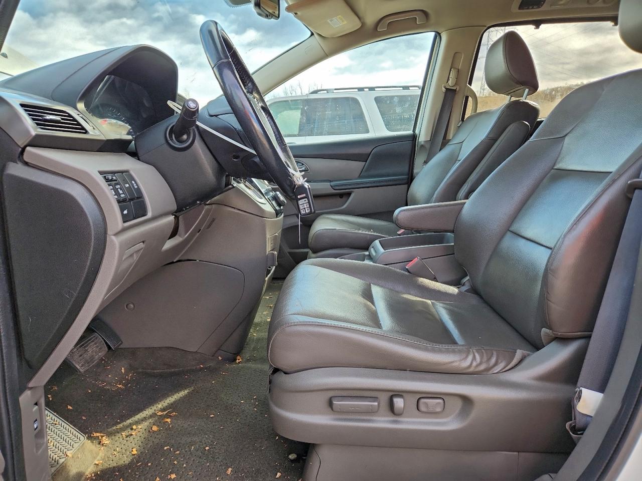 2015 Honda Odyssey Exl VIN: 5FNRL5H69FB009987 Lot: 94720575