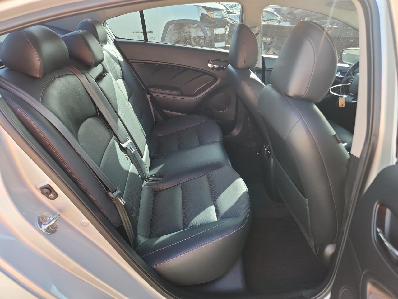 2017 Kia Forte Ex VIN: 3KPFN4A86HE102445 Lot: 92726645