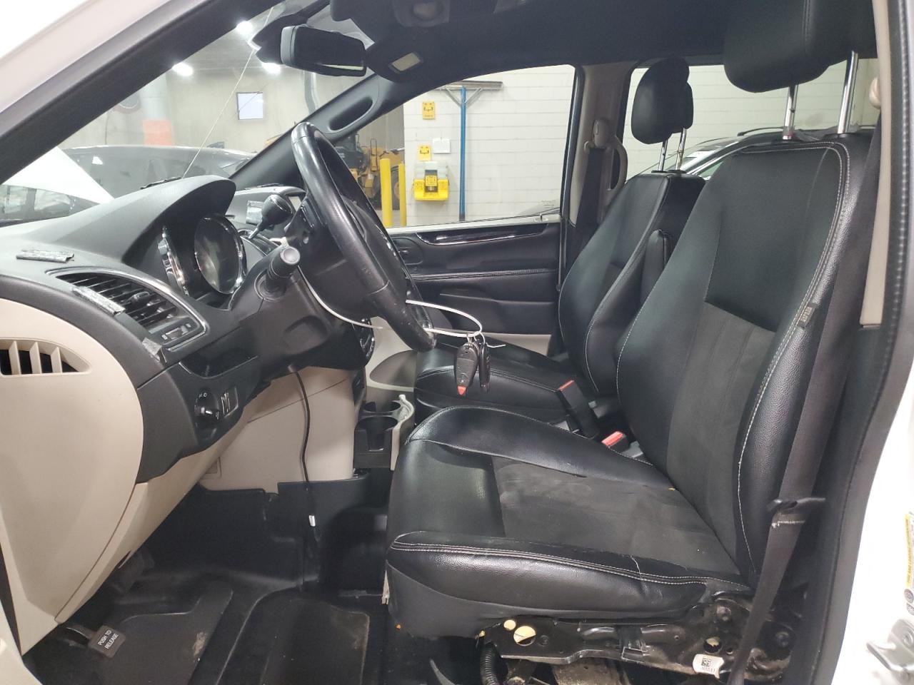 2019 Dodge Grand Caravan Sxt VIN: 2C4RDGCG2KR755169 Lot: 92900755