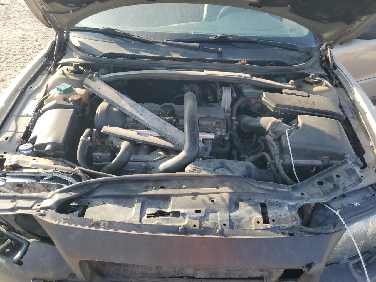 2001 Volvo V70 Xc VIN: YV1SZ58D611014137 Lot: 93623455