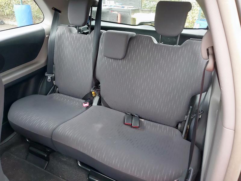 2009 TOYOTA YARIS 1.33 VVT-I TR 3DR [6]