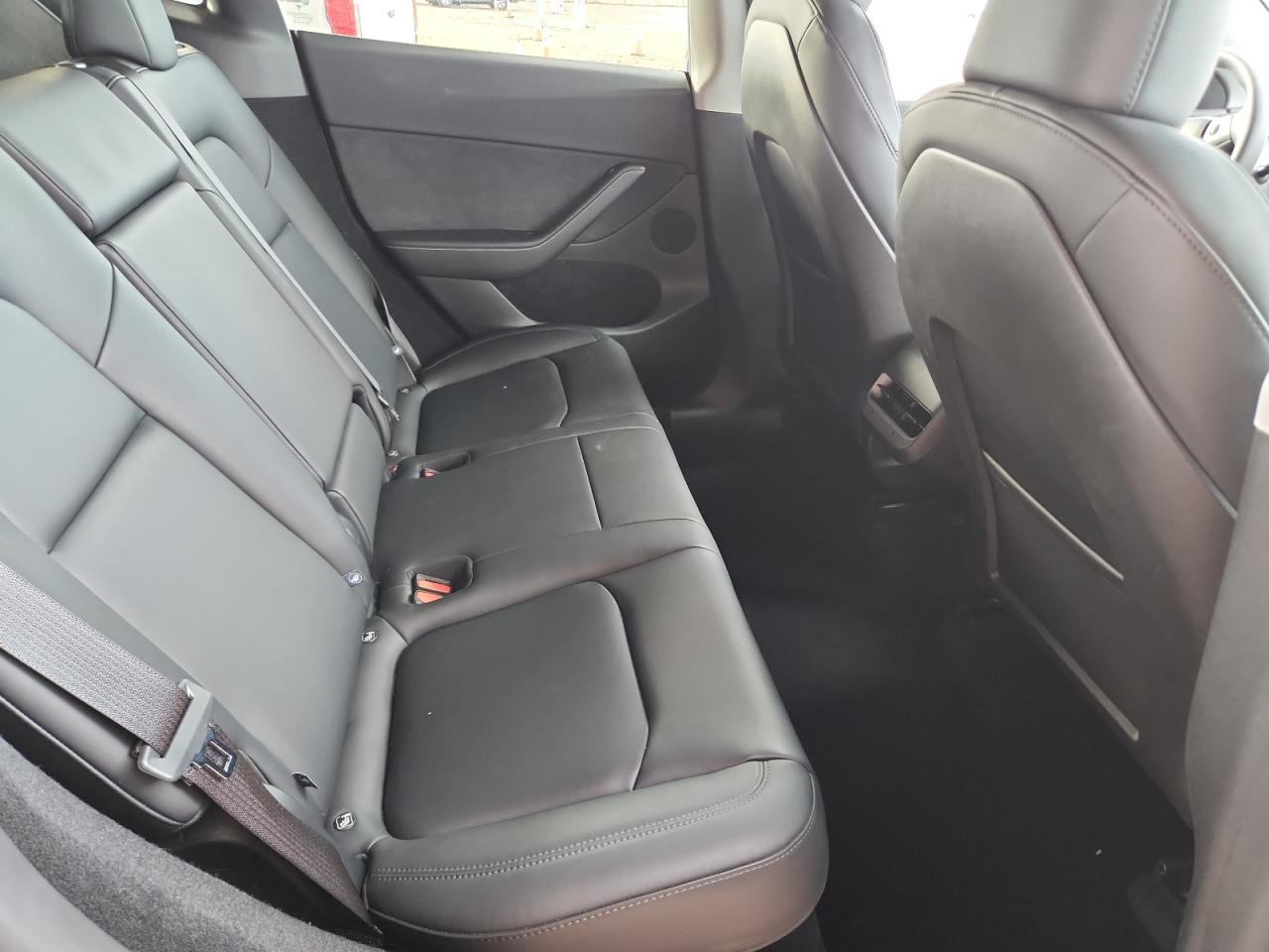 2025 Tesla Model Y VIN: 7SAYGDEE5SF281987 Lot: 91922175