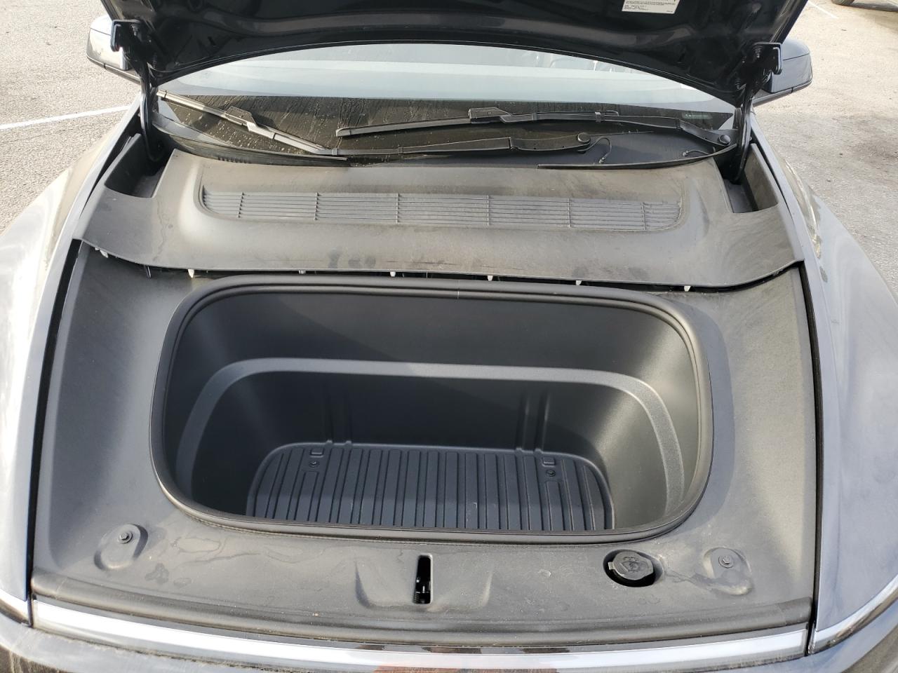 2026 Tesla Model Y VIN: 7SAYGDEDXTF386131 Lot: 91669575