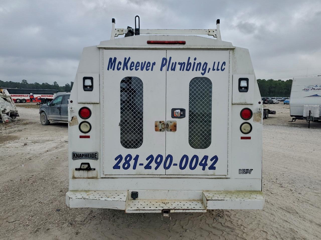 2017 GMC Savana Cutaway G3500 VIN: 1GD07RFG1H1123747 Lot: 93907365