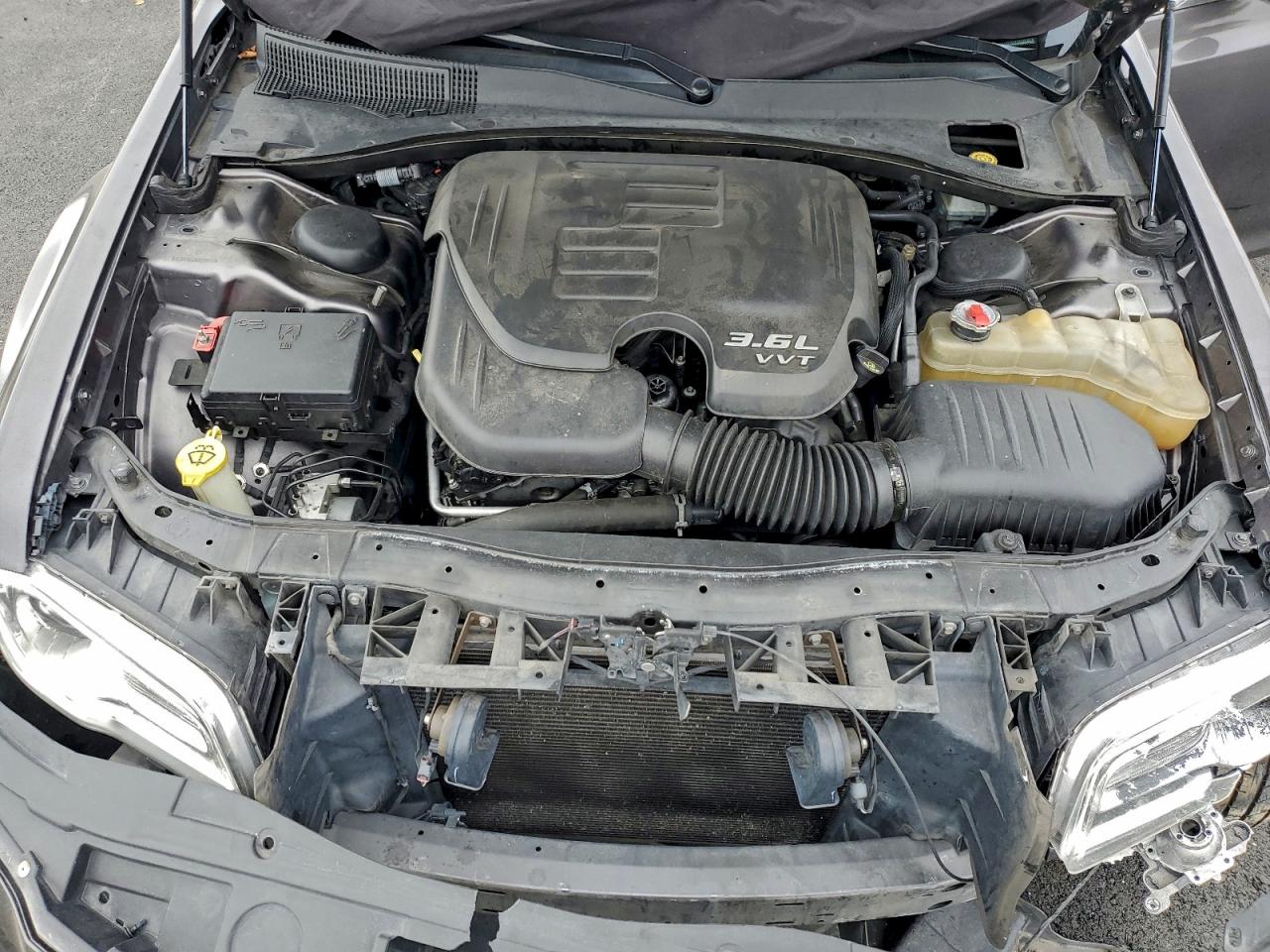 2016 Chrysler 300C VIN: 2C3CCAEGXGH298437 Lot: 93945495