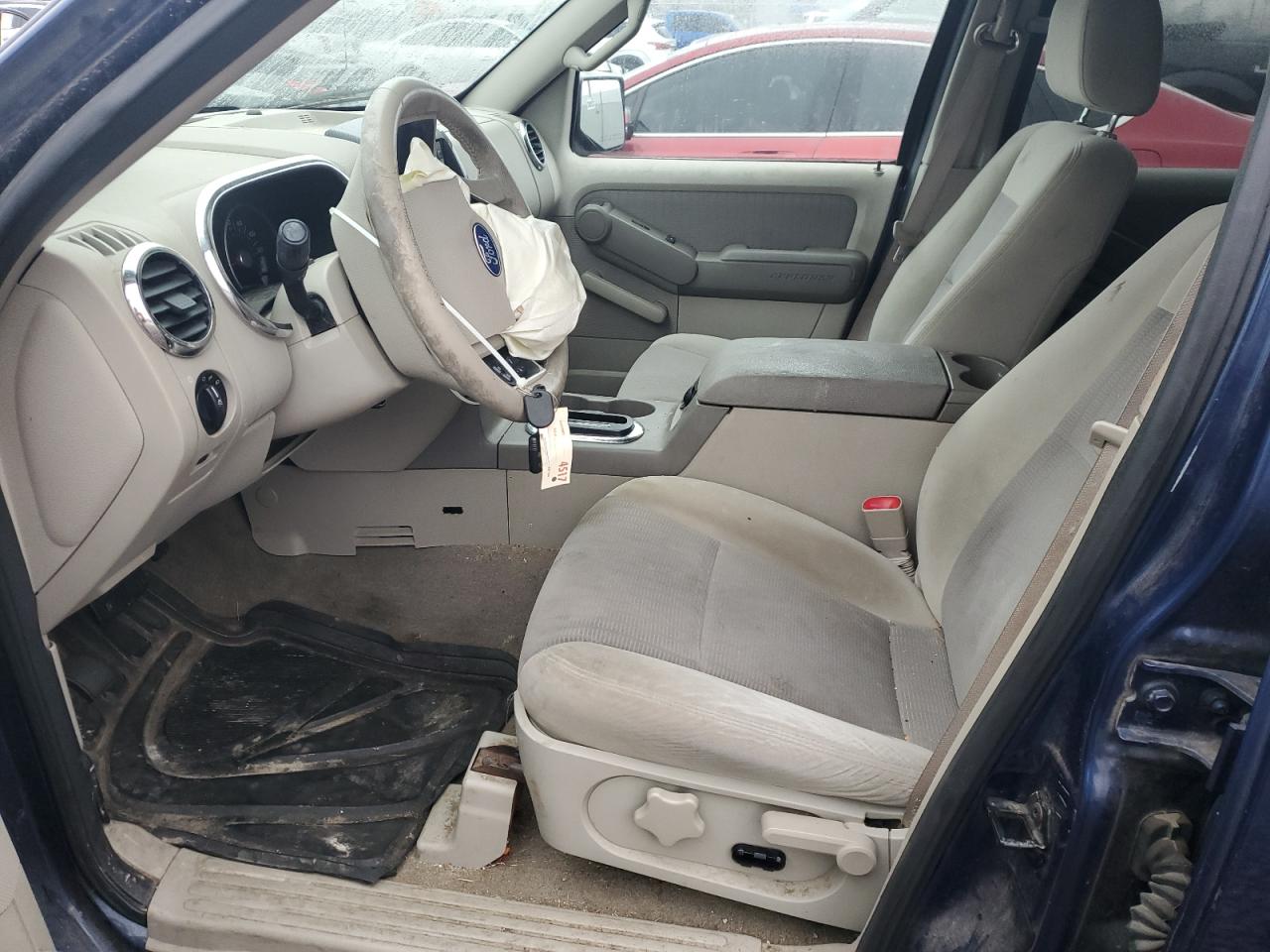 2007 Ford Explorer Xlt VIN: 1FMEU73887UB85207 Lot: 93215195