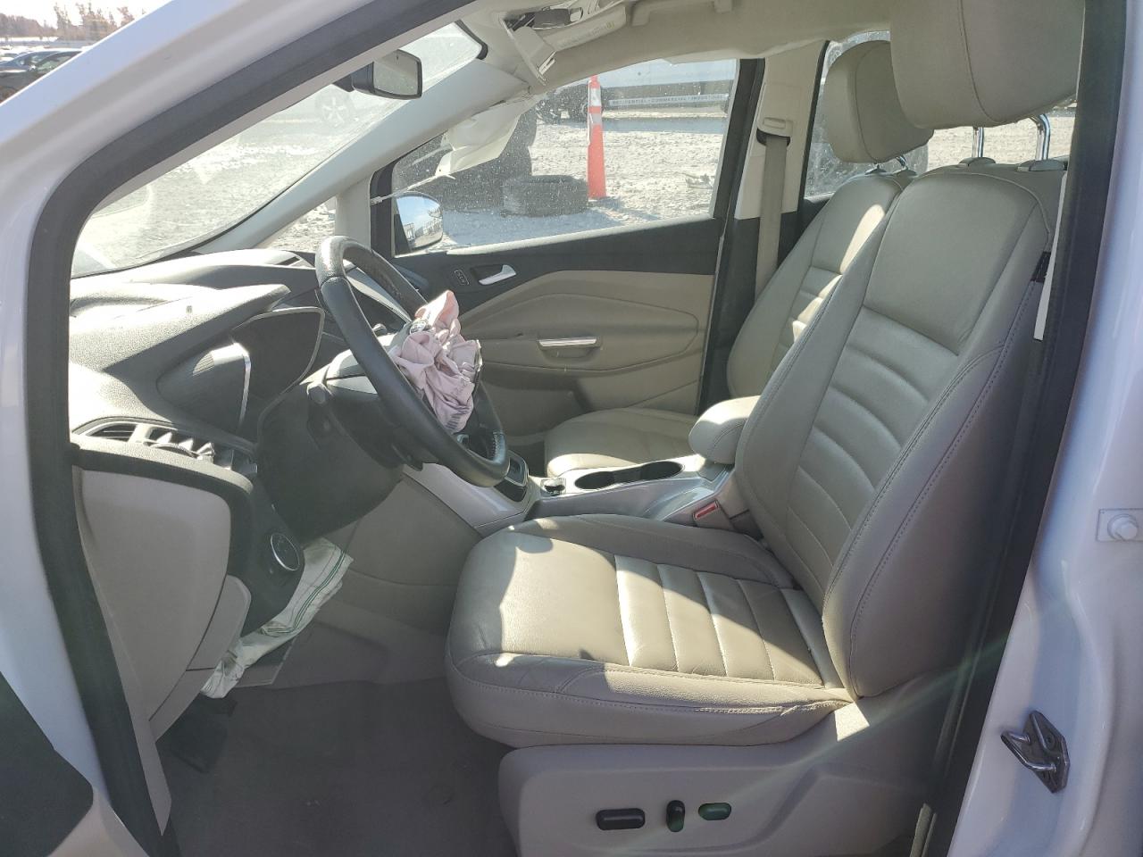 2016 Ford C-Max Sel VIN: 1FADP5BU8GL111064 Lot: 92590895