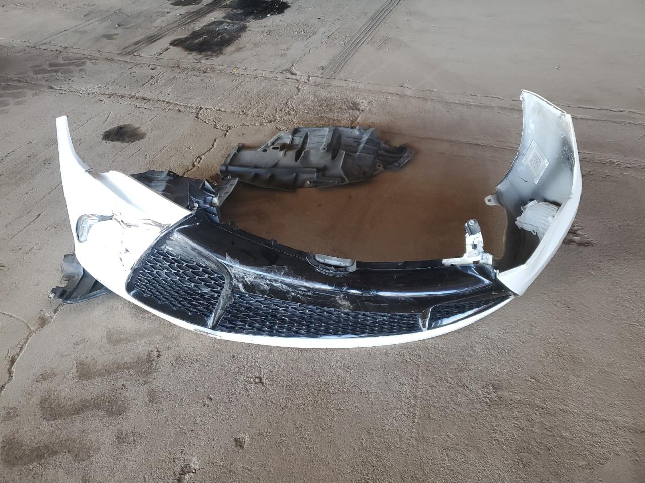 2015 Toyota Camry Le VIN: 4T1BF1FK1FU021572 Lot: 91885375