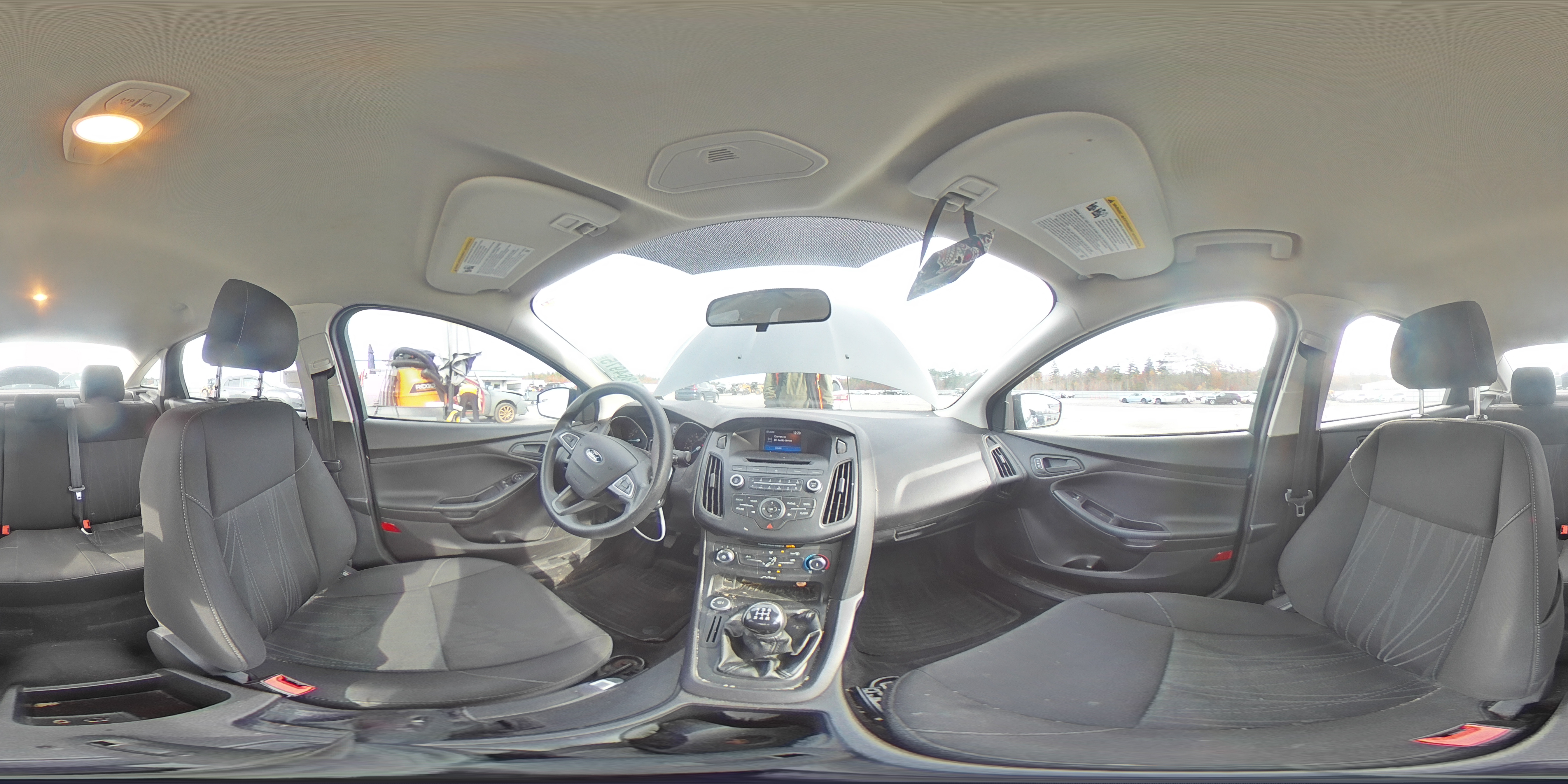 2015 Ford Focus S VIN: 1FADP3E25FL386534 Lot: 91864975