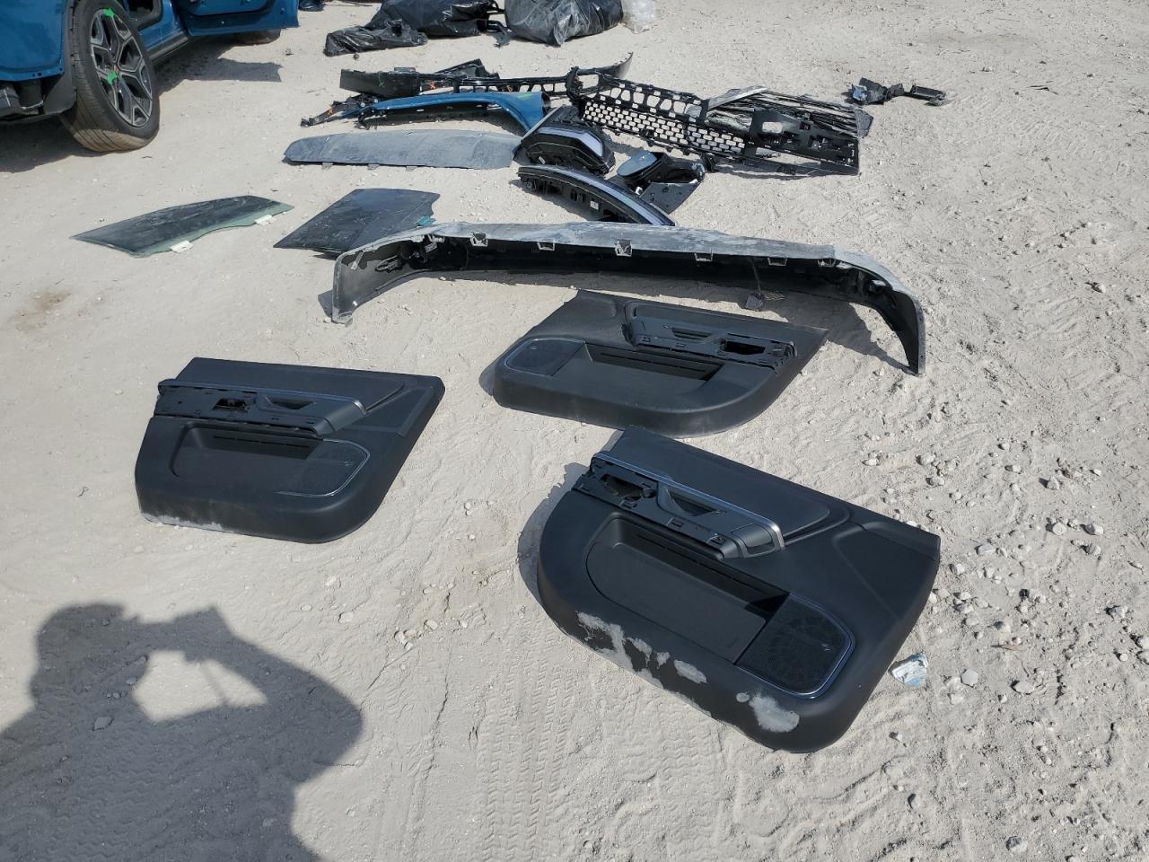 2025 Rivian R1S Adventure VIN: 7PDSGBBA4SN060965 Lot: 91191975