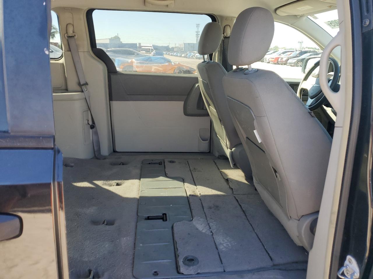 2008 Chrysler Town & Country Lx VIN: 2A8HR44H08R617778 Lot: 93521905