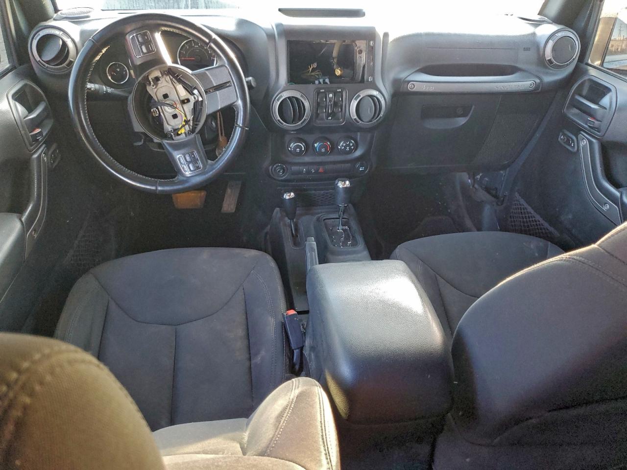 2017 Jeep Wrangler Unlimited Sport VIN: 1C4BJWDG6HL686328 Lot: 93899385