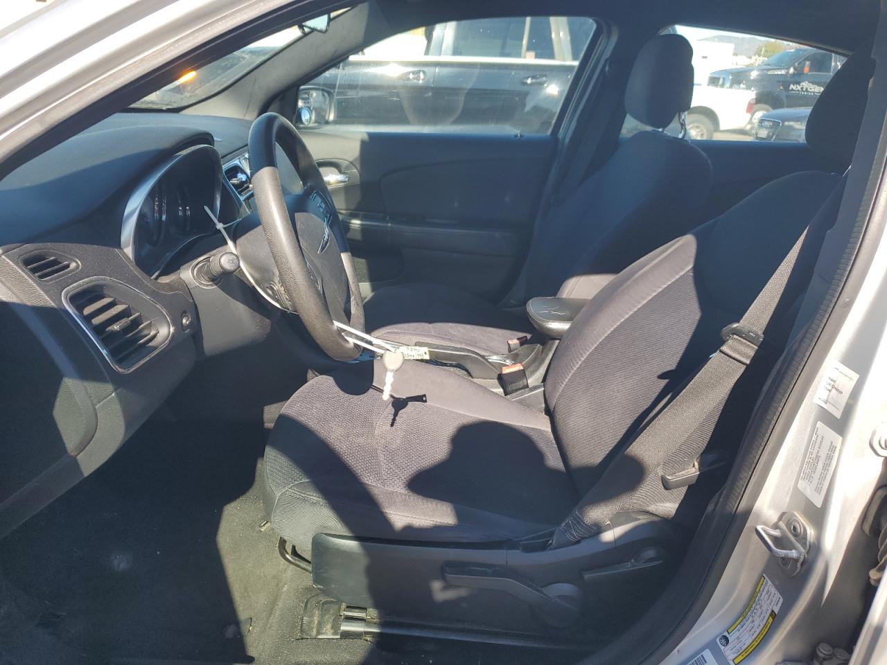 2012 Chrysler 200 Lx VIN: 1C3CCBAB3CN208255 Lot: 86634455