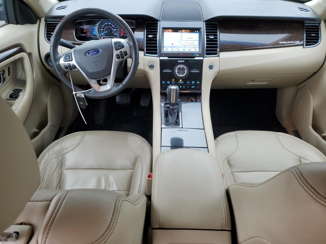 2017 Ford Taurus Limited VIN: 1FAHP2F82HG121614 Lot: 93243205