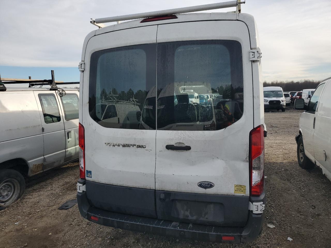 2017 Ford Transit Delivery Van VIN: 1FTYR1CM4HKA64622 Lot: 92697715