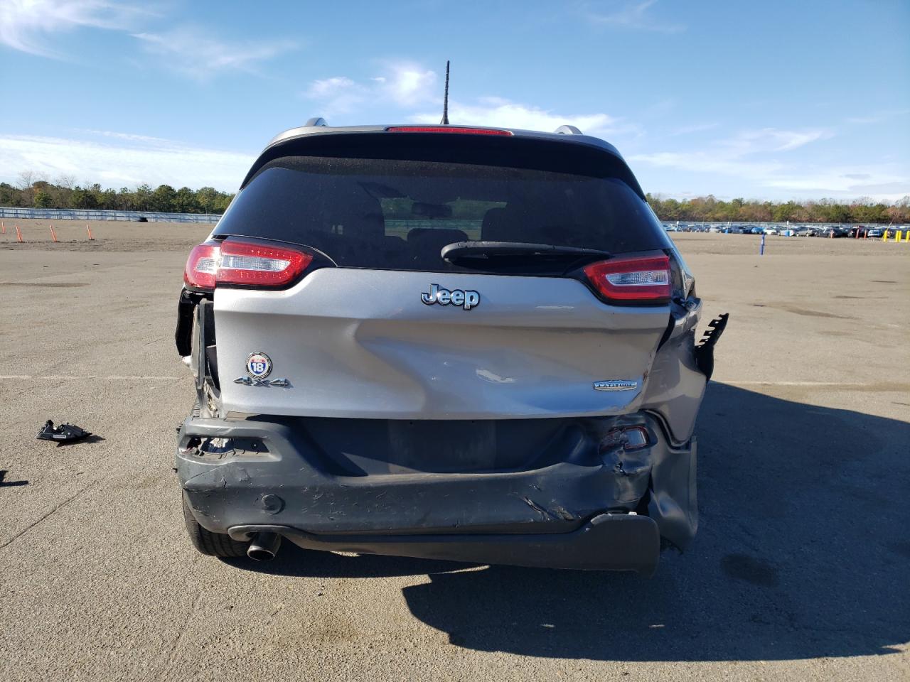 2014 Jeep Cherokee Latitude VIN: 1C4PJMCBXEW124989 Lot: 92666115