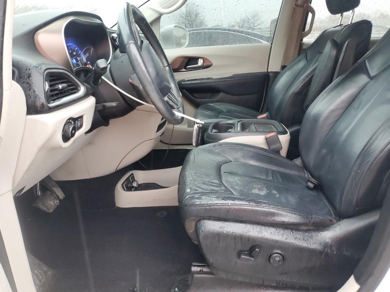 2017 Chrysler Pacifica Touring L VIN: 2C4RC1BG3HR823005 Lot: 93031835